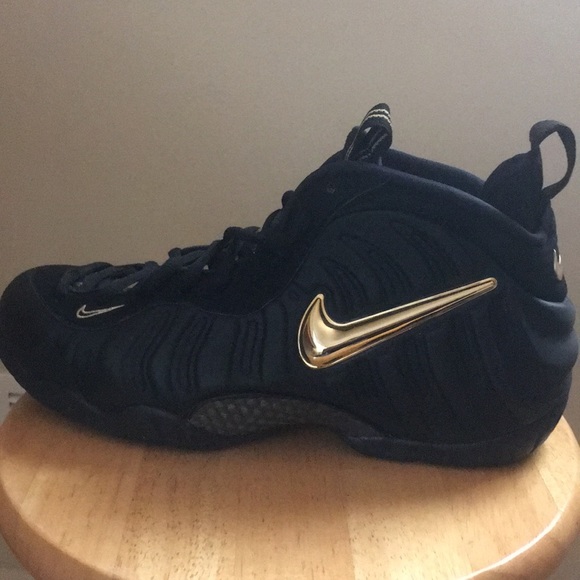 nike foamposite size 10